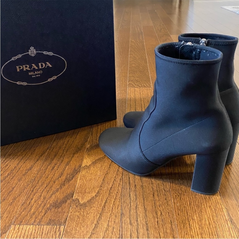 Prada Calzature Donna ankle bootie size 39